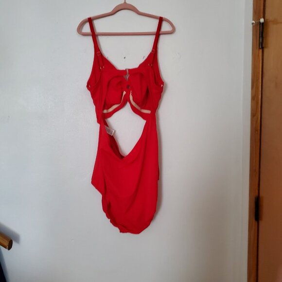 Women's Swimsuit Red 3X One Piece With Cut-out - Picture 6 of 7